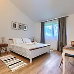 Ana By Interhome * Žminj