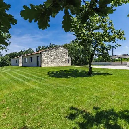 Ana By Interhome * Žminj