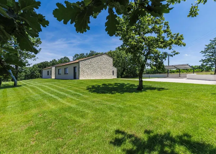 Ana By Interhome * Žminj